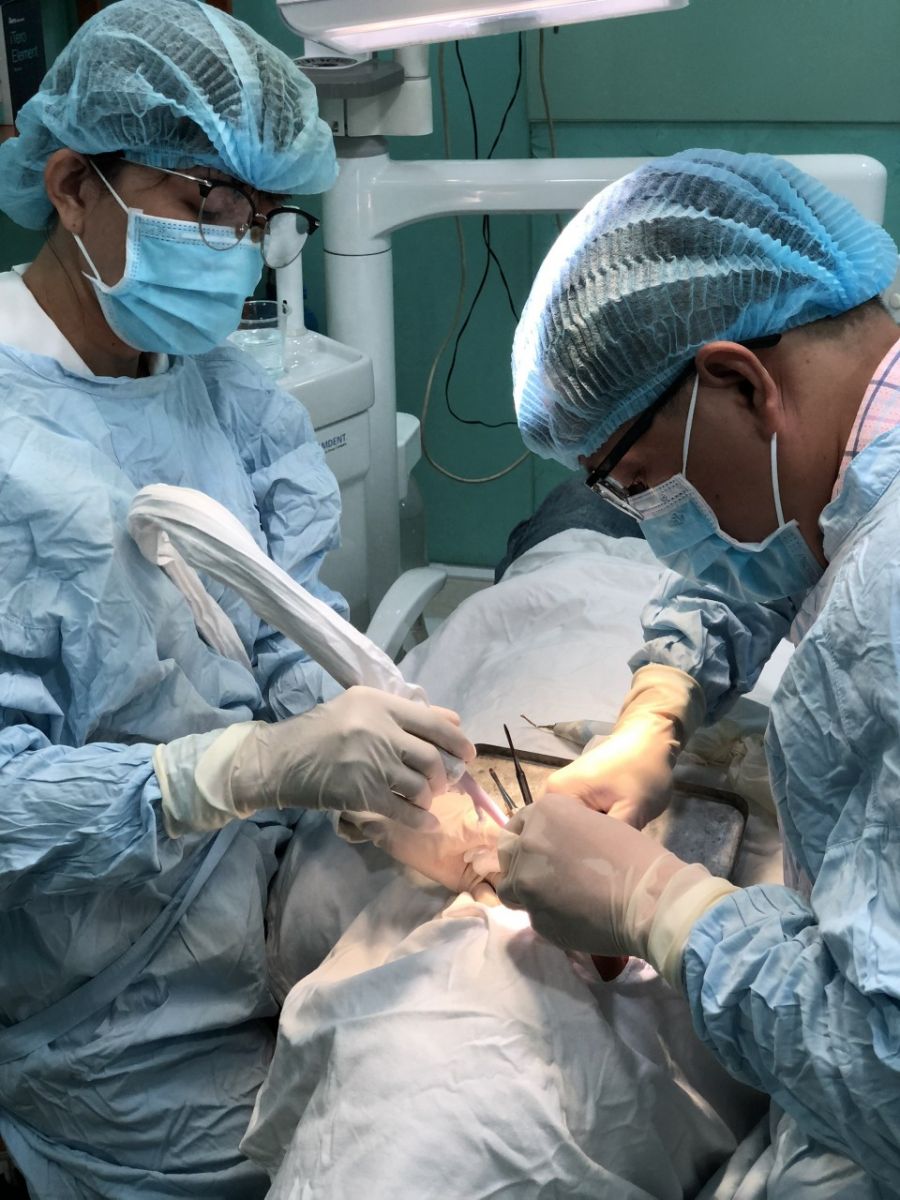 CHĂM SÓC RĂNG SAU KHI CẤY IMPLANT