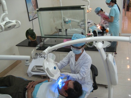 Tìm hiểu tẩy trắng răng